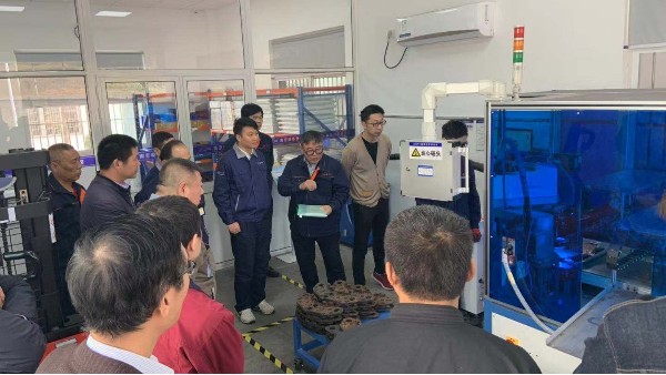 南京動(dòng)車段高鐵剎車片拆解機(jī)初審?fù)ㄟ^—挪亞方舟